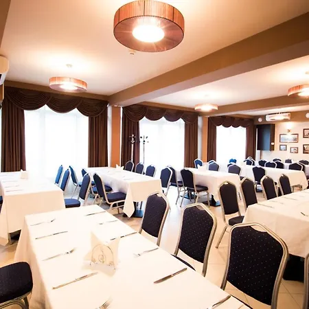 Bed & Breakfast Wing Club 3*